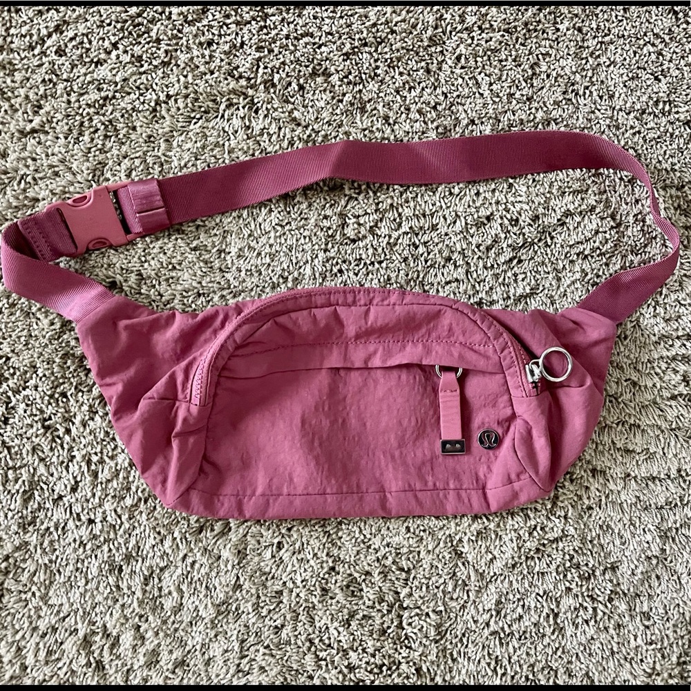 Lululemon On The Beat Belt Bag